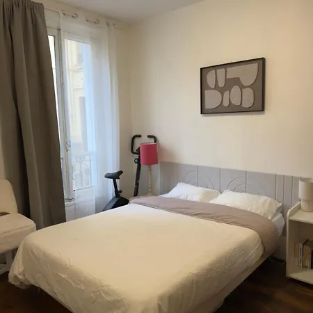 Quiet & Bright In Appartement